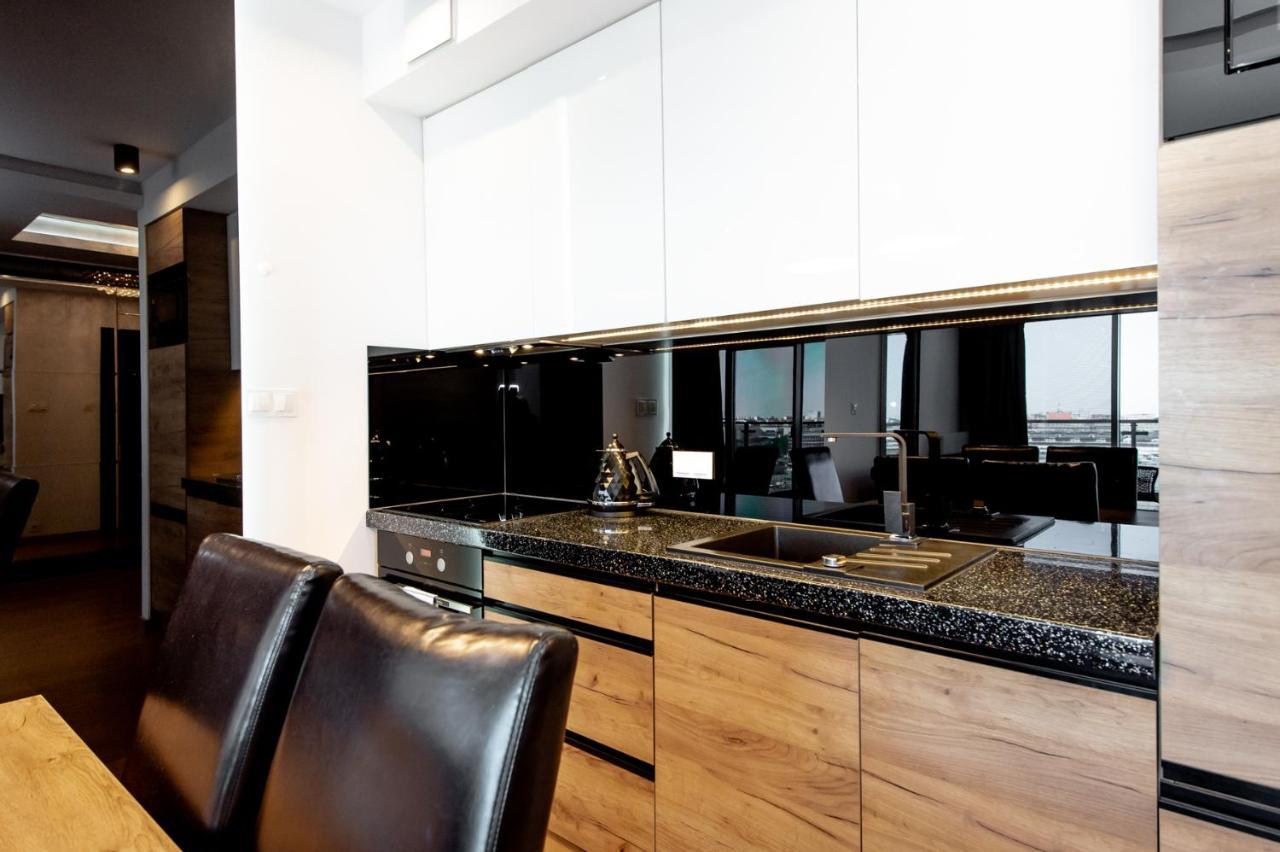 Super-Apartamenty International Fair Познань Екстер'єр фото